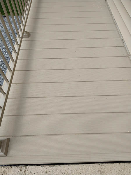 Installation colonnes d'aluminium Estrie