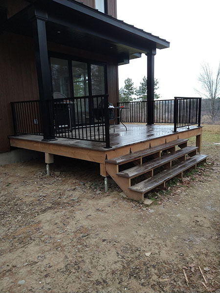 Installation colonnes d'aluminium Estrie